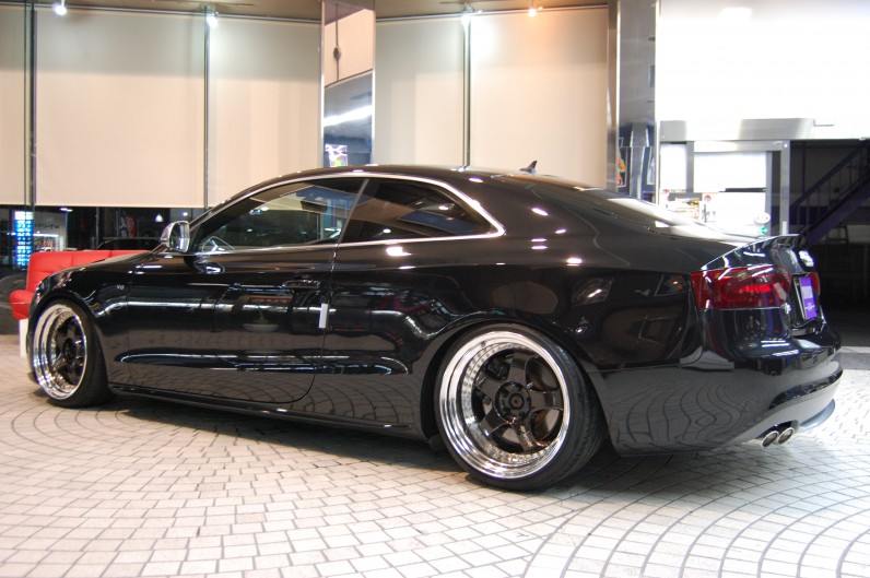 Audi S5 新入庫！！ ＆ MOCO 